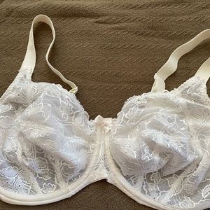 Elomi NWOT 42E white lace underwire bra; never worn $76